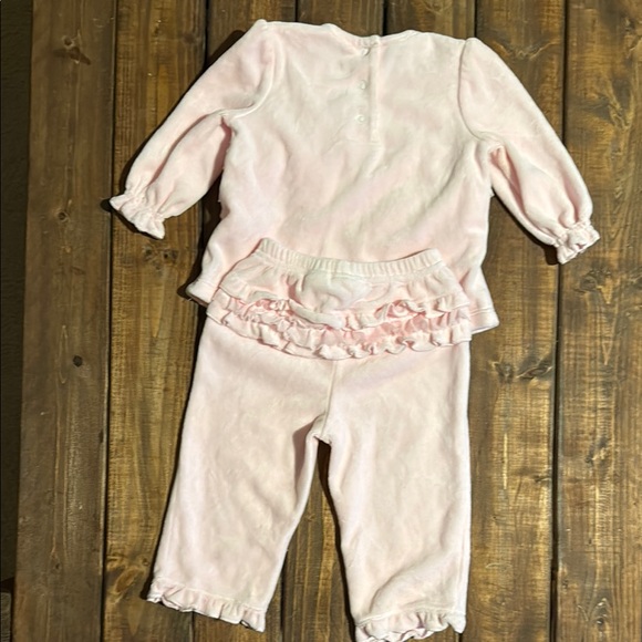 Sweet Pink Ruffle Baby Set - Picture 7 of 9